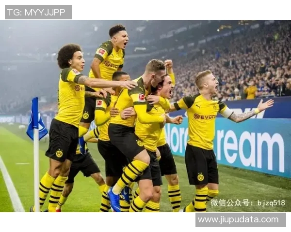 米兰对决曼联精彩回顾双方战术分析与球员表现评估